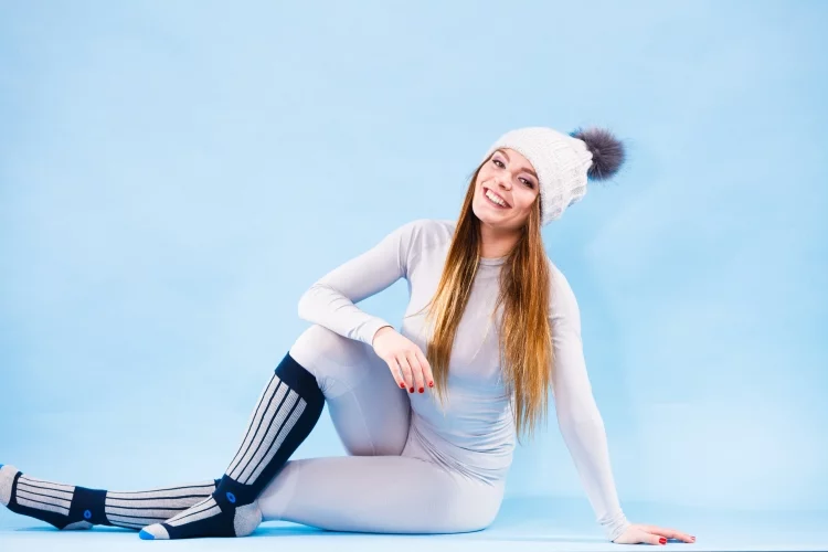 Best Thermal Socks: Review and Buying Guide 2022