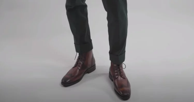 Wear Work Boots with Jeans: As a Formal Appearance