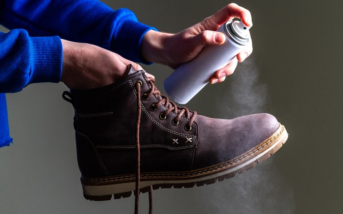 How To Waterproof Boots At Home